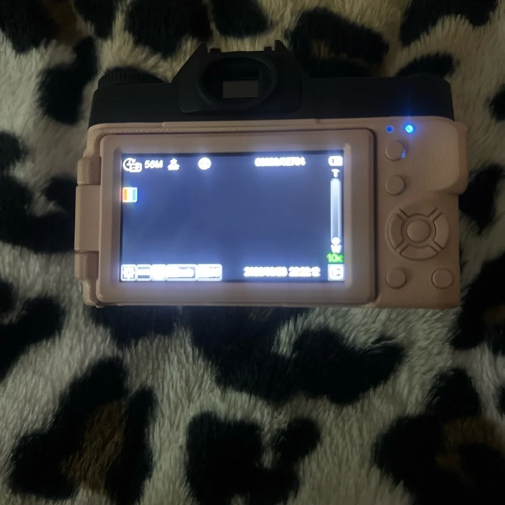 4K Ultra HD Pink Digital Camera with LED Light